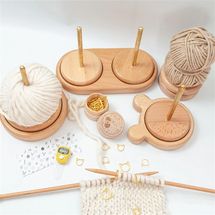 Wooden Yarn Wool Skein Thread Dispenser