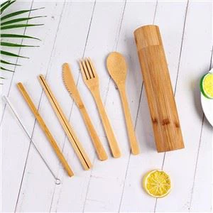Buluh kutleri set dengan tiub buluh